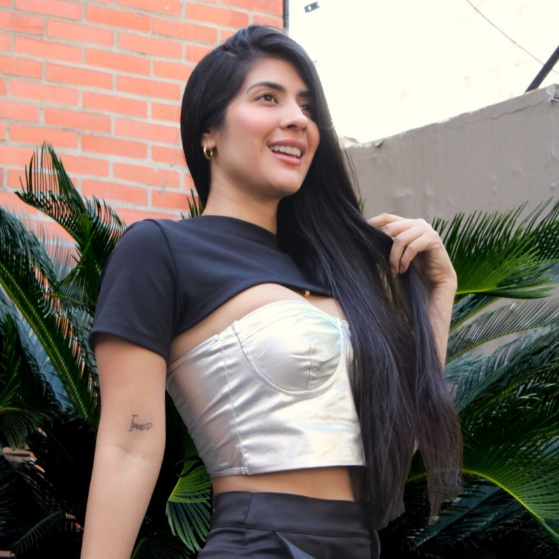 CROP TOP CON CAMISETA - Image 5