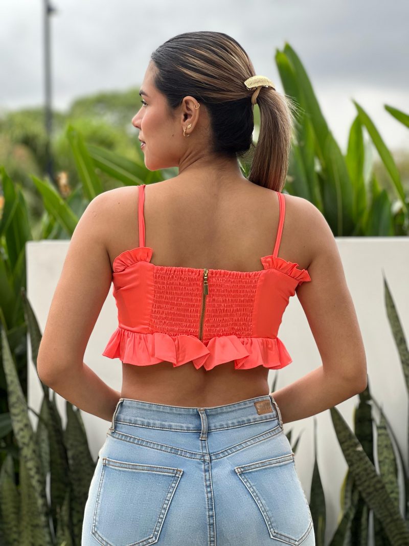 CROP TOP DE TIRAS GOLAS MINI EN BUSTO CRUZADAS Y GOLA FRUNCIDA EN CINTURA - Image 5