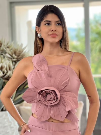 Crop top clasico con cierre atrás moda de flor en el centro