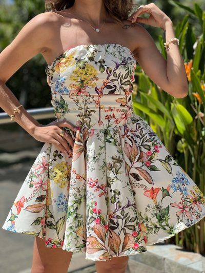 VESTIDO CORTO SIN TIRAS